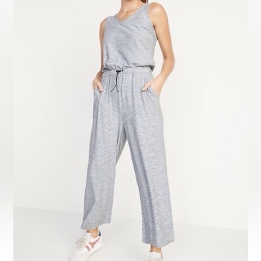 OLD NAVY Breathe On Athleisure Heather Grey Stretch Knit Sleeveless Jumpsuit XS